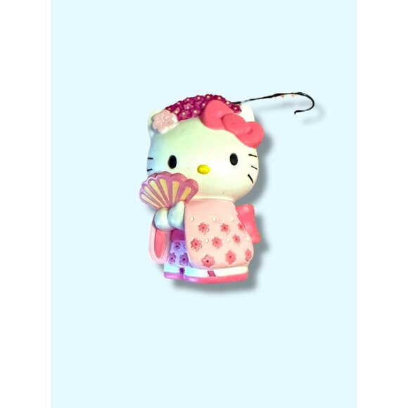 2006 Hello Kitty Holiday Ornament Set – 3-Piece Festive Collection - Picture 3 of 8